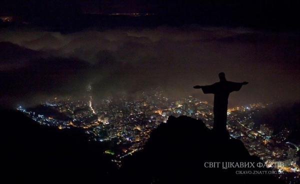 Статуя Христа Спасителя - символ Бразилії